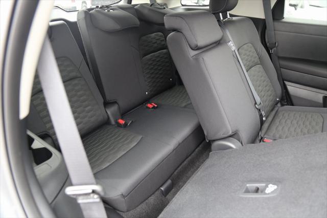 2025 Nissan Pathfinder S FWD