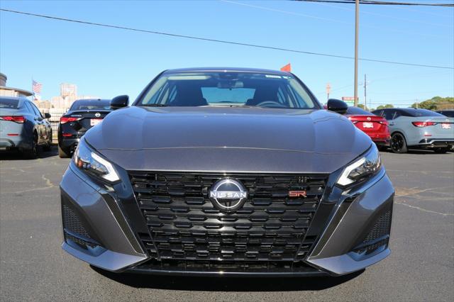 2025 Nissan Altima SR FWD