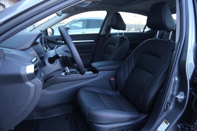 2025 Nissan Altima SR FWD