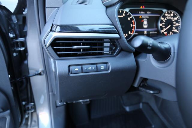 2025 Nissan Altima SR FWD