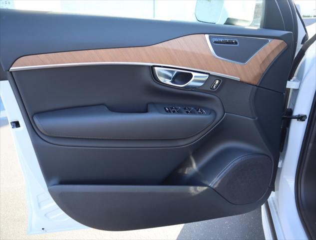 2025 Volvo XC90 B6 Plus 7-Seater