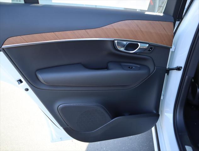 2025 Volvo XC90 B6 Plus 7-Seater