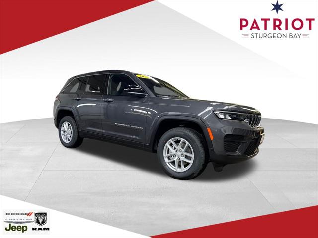 2025 Jeep Grand Cherokee GRAND CHEROKEE LAREDO X 4X4
