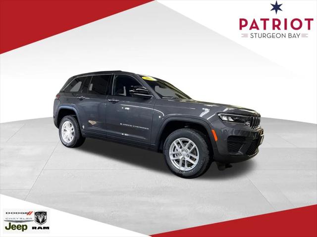 2025 Jeep Grand Cherokee GRAND CHEROKEE LAREDO X 4X4