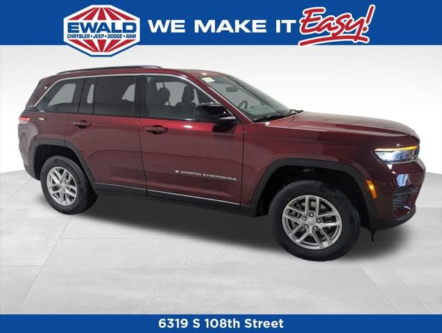 2025 Jeep Grand Cherokee GRAND CHEROKEE LAREDO X 4X4