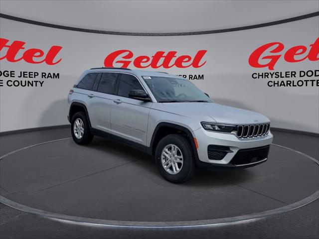 2025 Jeep Grand Cherokee GRAND CHEROKEE LAREDO 4X2