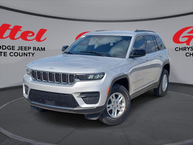 2025 Jeep Grand Cherokee GRAND CHEROKEE LAREDO 4X2