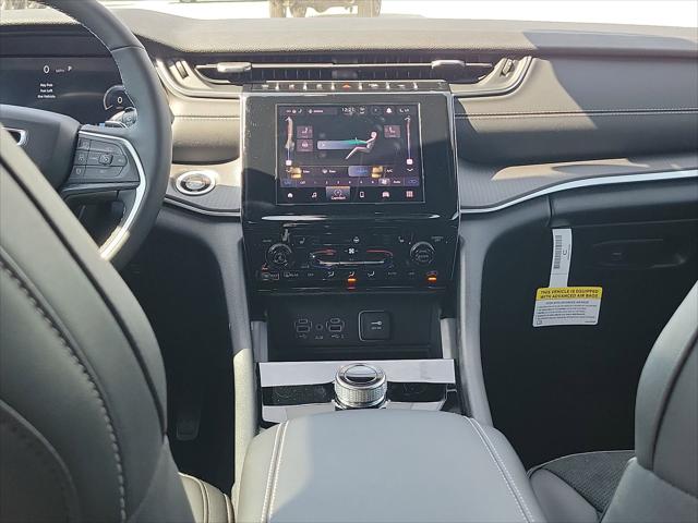 2025 Jeep Grand Cherokee GRAND CHEROKEE ALTITUDE 4X2