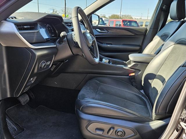 2025 Jeep Grand Cherokee GRAND CHEROKEE L ALTITUDE 4X2