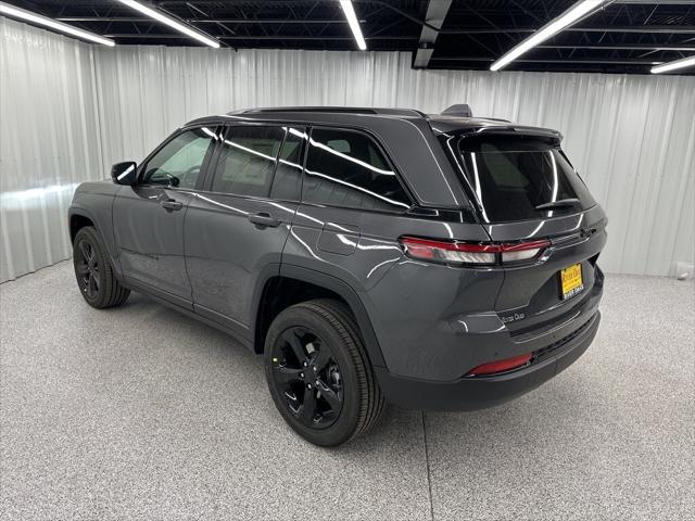2025 Jeep Grand Cherokee GRAND CHEROKEE ALTITUDE 4X2