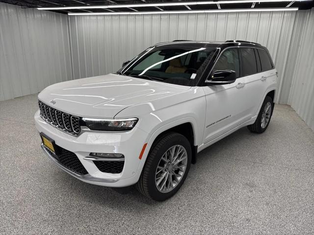 2025 Jeep Grand Cherokee GRAND CHEROKEE SUMMIT 4X4