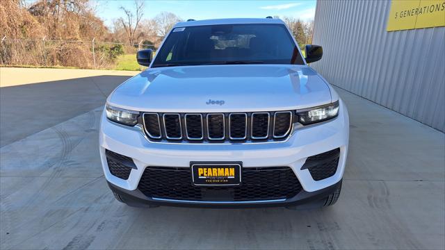 2025 Jeep Grand Cherokee GRAND CHEROKEE LAREDO X 4X2