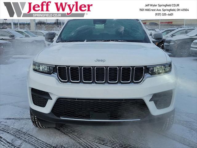 2025 Jeep Grand Cherokee GRAND CHEROKEE LAREDO X 4X4