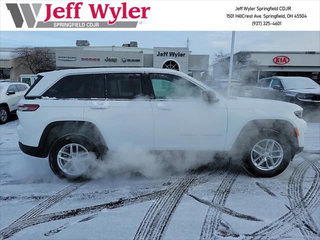 2025 Jeep Grand Cherokee GRAND CHEROKEE LAREDO X 4X4