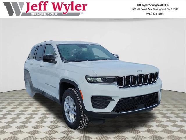 2025 Jeep Grand Cherokee GRAND CHEROKEE LAREDO X 4X4