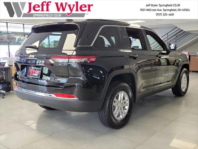 2025 Jeep Grand Cherokee GRAND CHEROKEE LAREDO 4X4