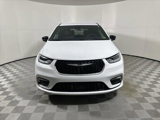 2025 Chrysler Pacifica PACIFICA SELECT AWD