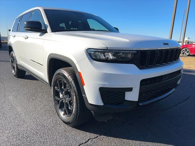 2025 Jeep Grand Cherokee GRAND CHEROKEE L ALTITUDE 4X4