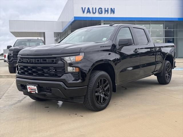2024 Chevrolet Silverado 1500 4WD Crew Cab Standard Bed Custom