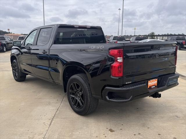 2024 Chevrolet Silverado 1500 4WD Crew Cab Standard Bed Custom