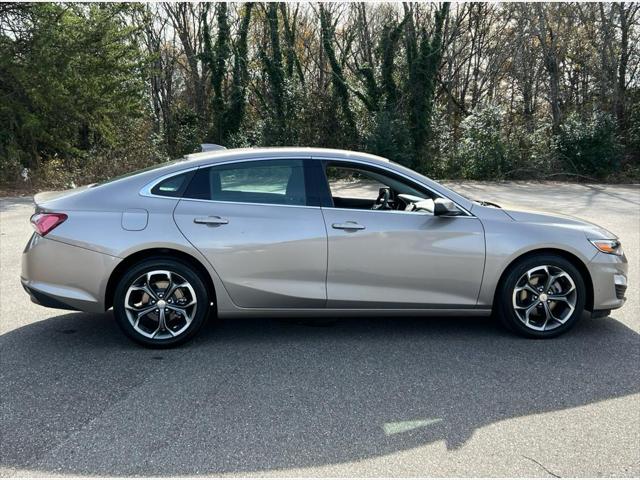 2022 Chevrolet Malibu FWD LT