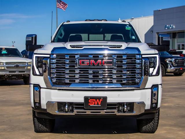 2024 GMC Sierra 2500HD 4WD Crew Cab Standard Bed Denali