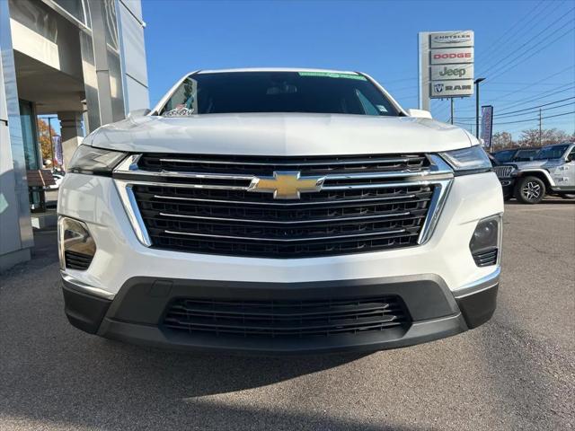 2023 Chevrolet Traverse AWD LT Cloth