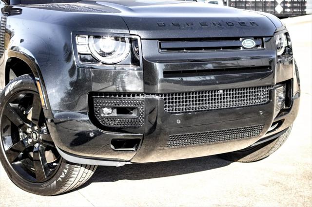 2023 Land Rover Defender 110 V8