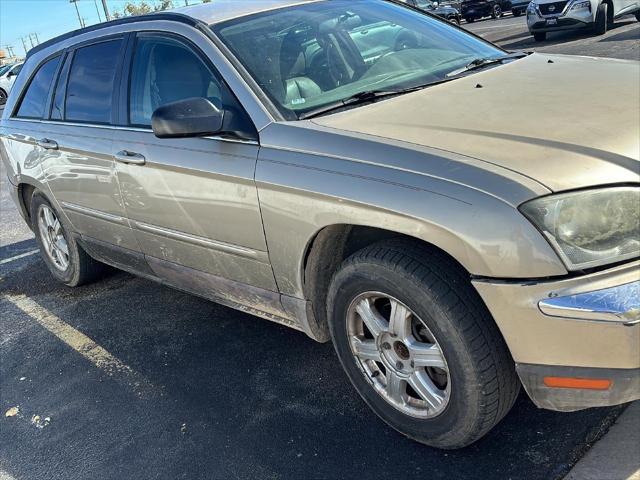 2004 Chrysler Pacifica Base