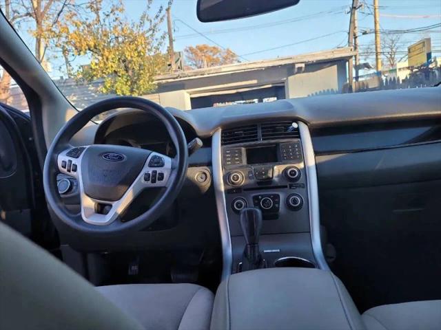 2013 Ford Edge SE