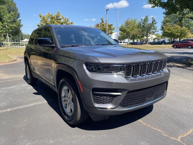 2023 Jeep Grand Cherokee Laredo 4x4