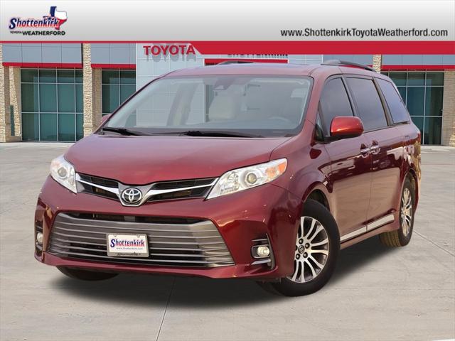 2019 Toyota Sienna XLE 8 Passenger