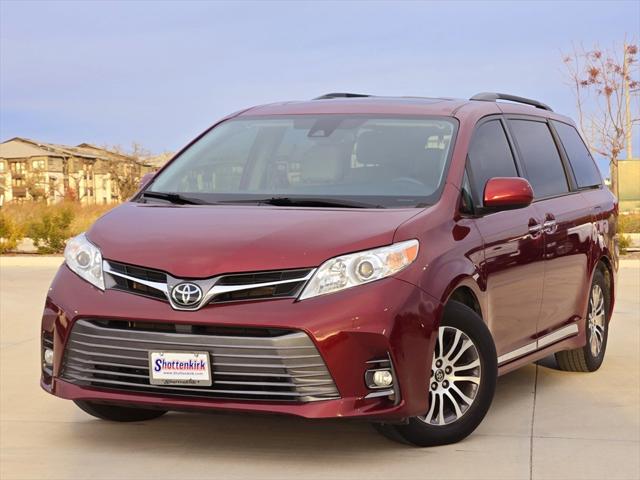 2019 Toyota Sienna XLE 8 Passenger