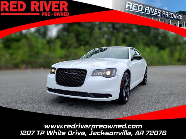 2023 Chrysler 300 Touring