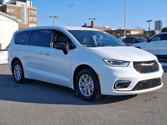 2025 Chrysler Pacifica PACIFICA SELECT