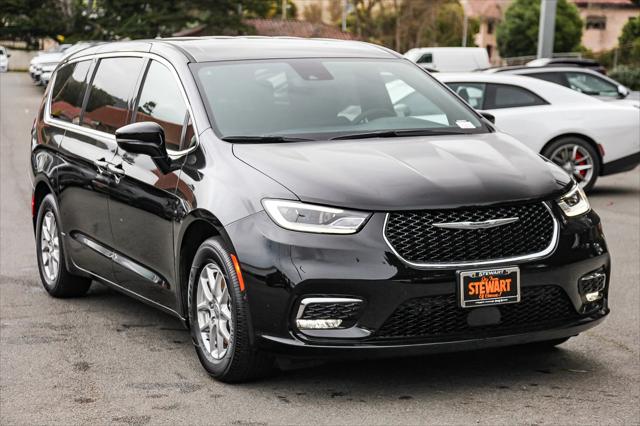 2025 Chrysler Pacifica PACIFICA SELECT