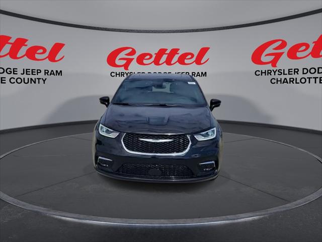 2025 Chrysler Pacifica PACIFICA SELECT