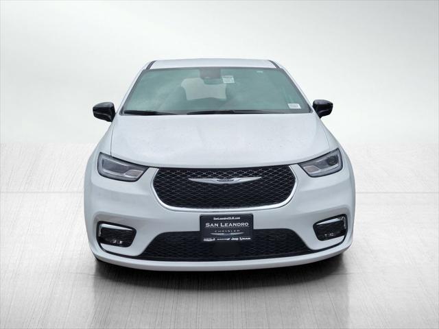2025 Chrysler Pacifica PACIFICA SELECT
