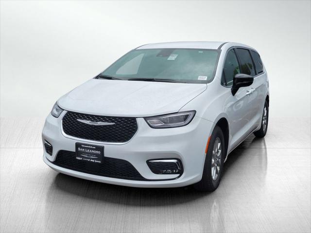 2025 Chrysler Pacifica PACIFICA SELECT