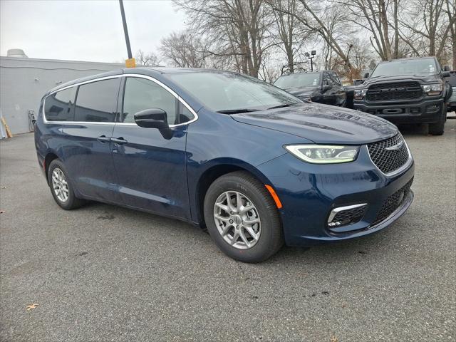 2025 Chrysler Pacifica PACIFICA SELECT