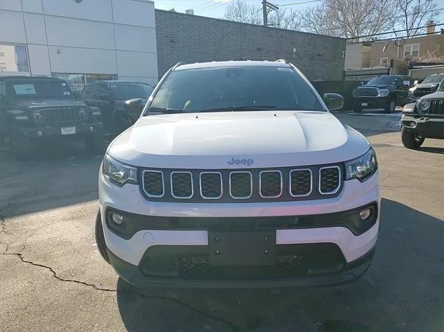 2025 Jeep Compass COMPASS LATITUDE 4X4