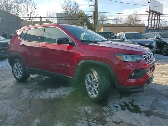 2025 Jeep Compass COMPASS LATITUDE 4X4
