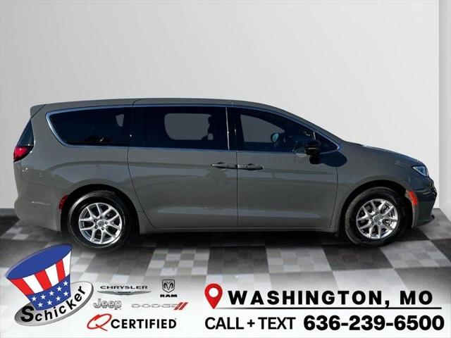 2025 Chrysler Pacifica PACIFICA SELECT