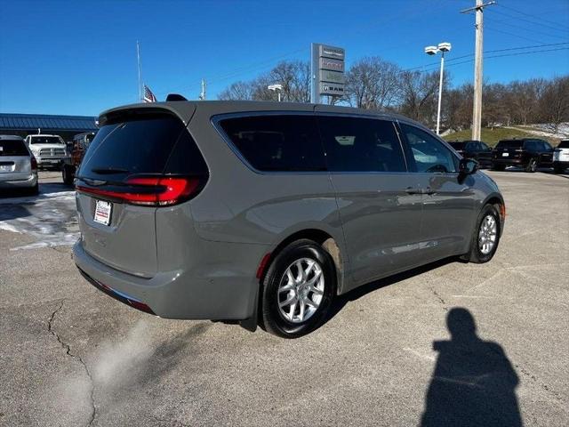 2025 Chrysler Pacifica PACIFICA SELECT