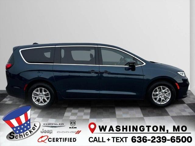 2025 Chrysler Pacifica PACIFICA SELECT