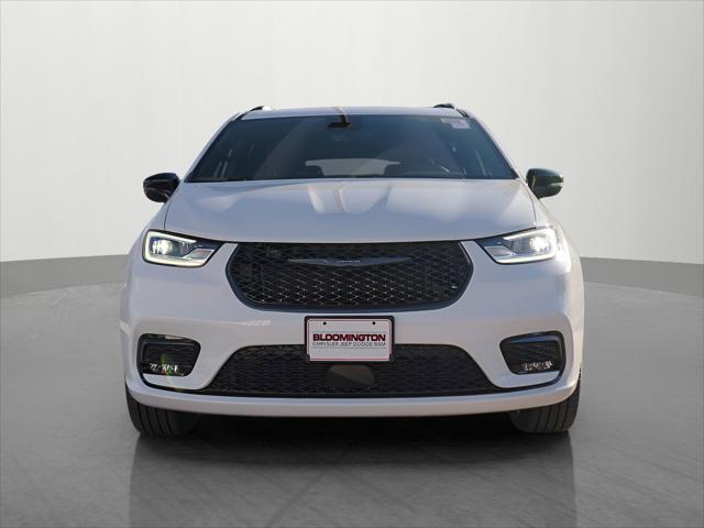 2025 Chrysler Pacifica PACIFICA LIMITED AWD