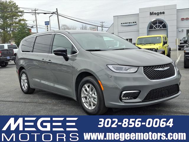 2025 Chrysler Pacifica PACIFICA SELECT