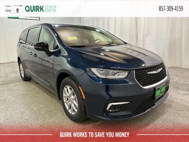 2025 Chrysler Pacifica PACIFICA SELECT
