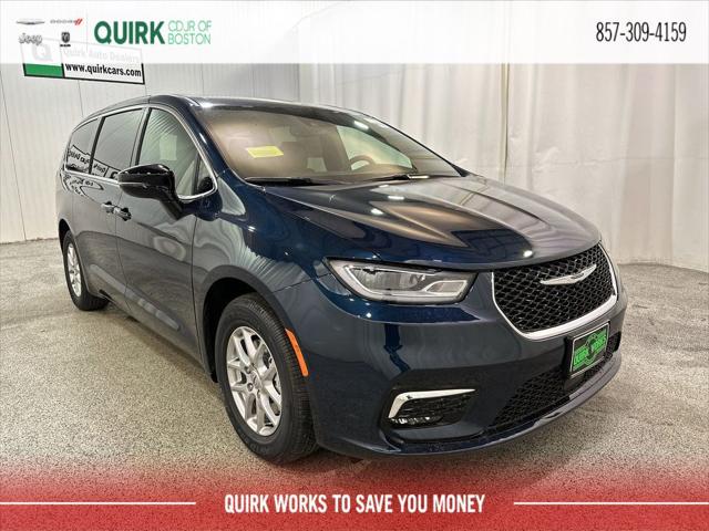 2025 Chrysler Pacifica PACIFICA SELECT