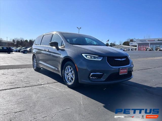 2025 Chrysler Pacifica PACIFICA SELECT